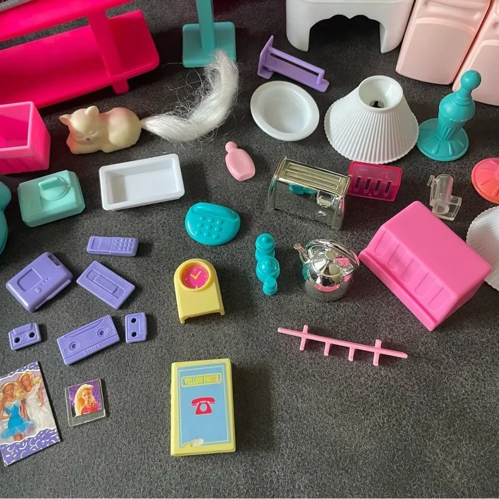 1990s Barbie Miscellaneous Home Accessories Photo Album Kitty Lamps Desk